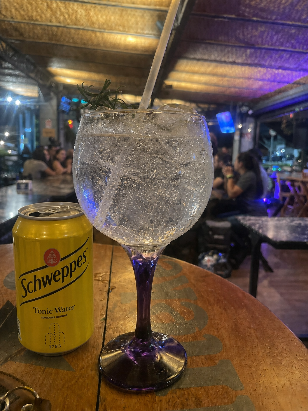 Gin Tônica (GT)