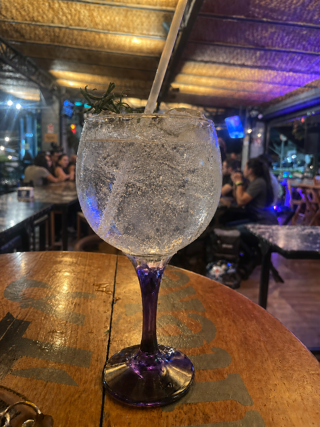 Gin Tônica (GT)